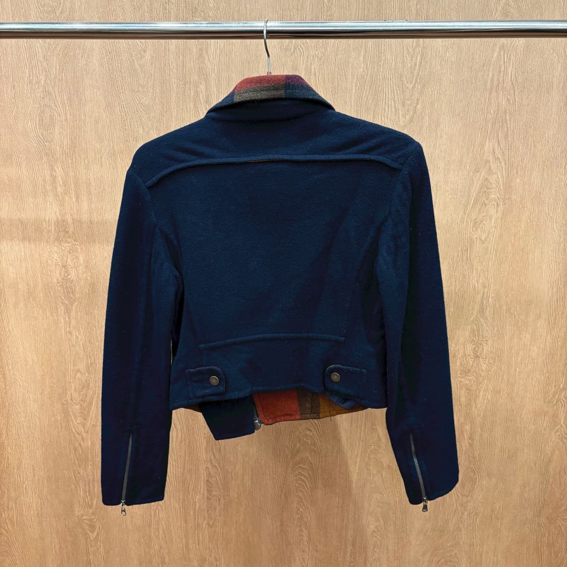 막스마라 스포트막스 라이더 자켓 체크 배색 카라 포켓 디테일 블랙 상품이미지3