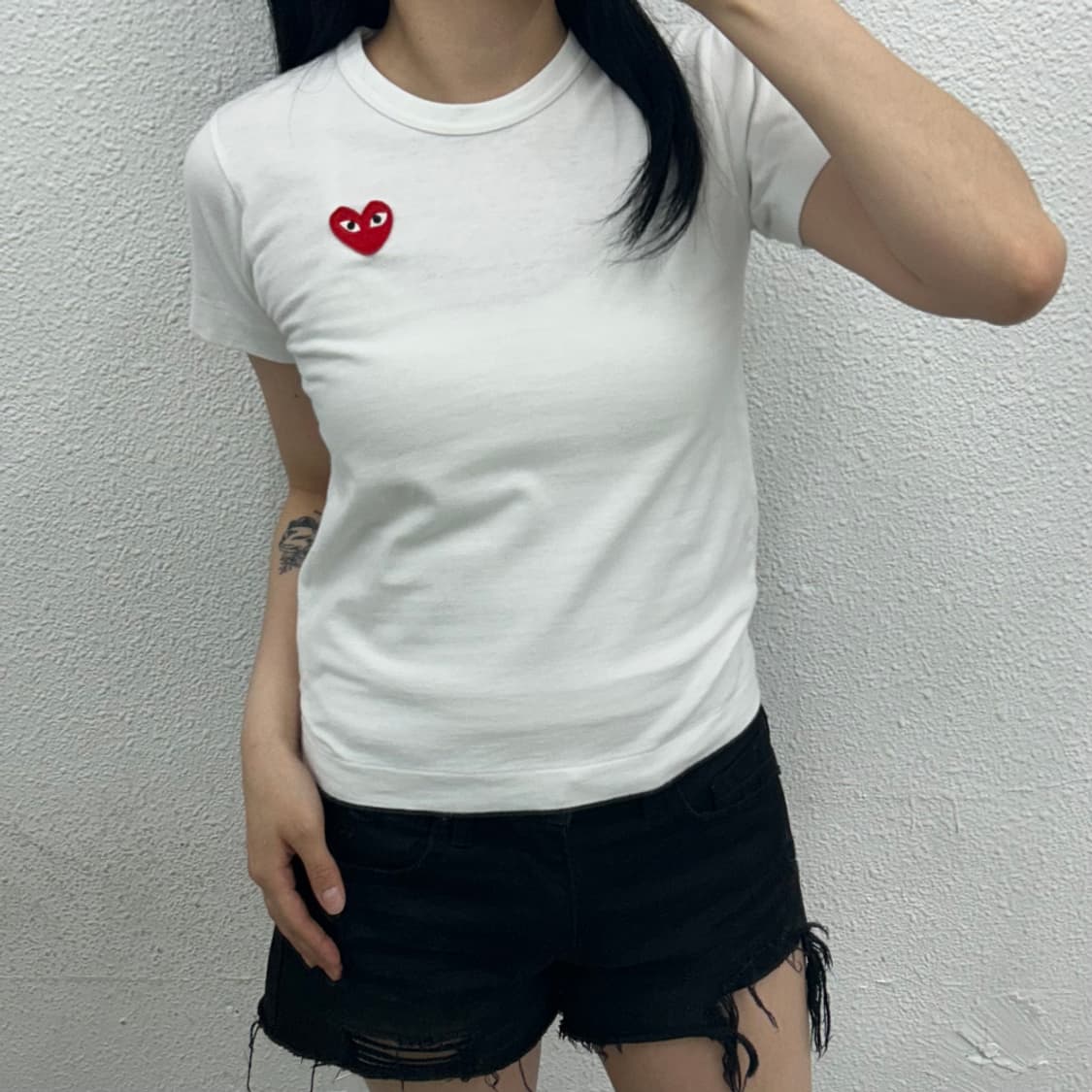 꼼데가르송 미니 하트 와펜 화이트 반팔 S 상품이미지1