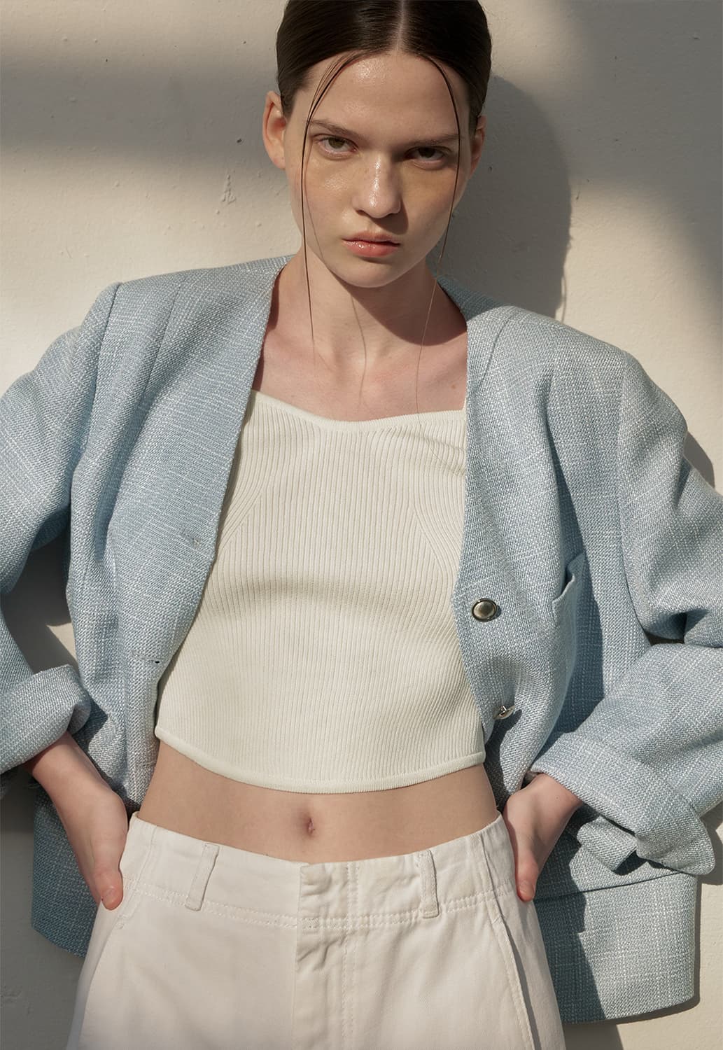 아뜰리에나인 브이넥 노카라 실버 버튼 트위드 자켓 블루 새상품 F 상품이미지3