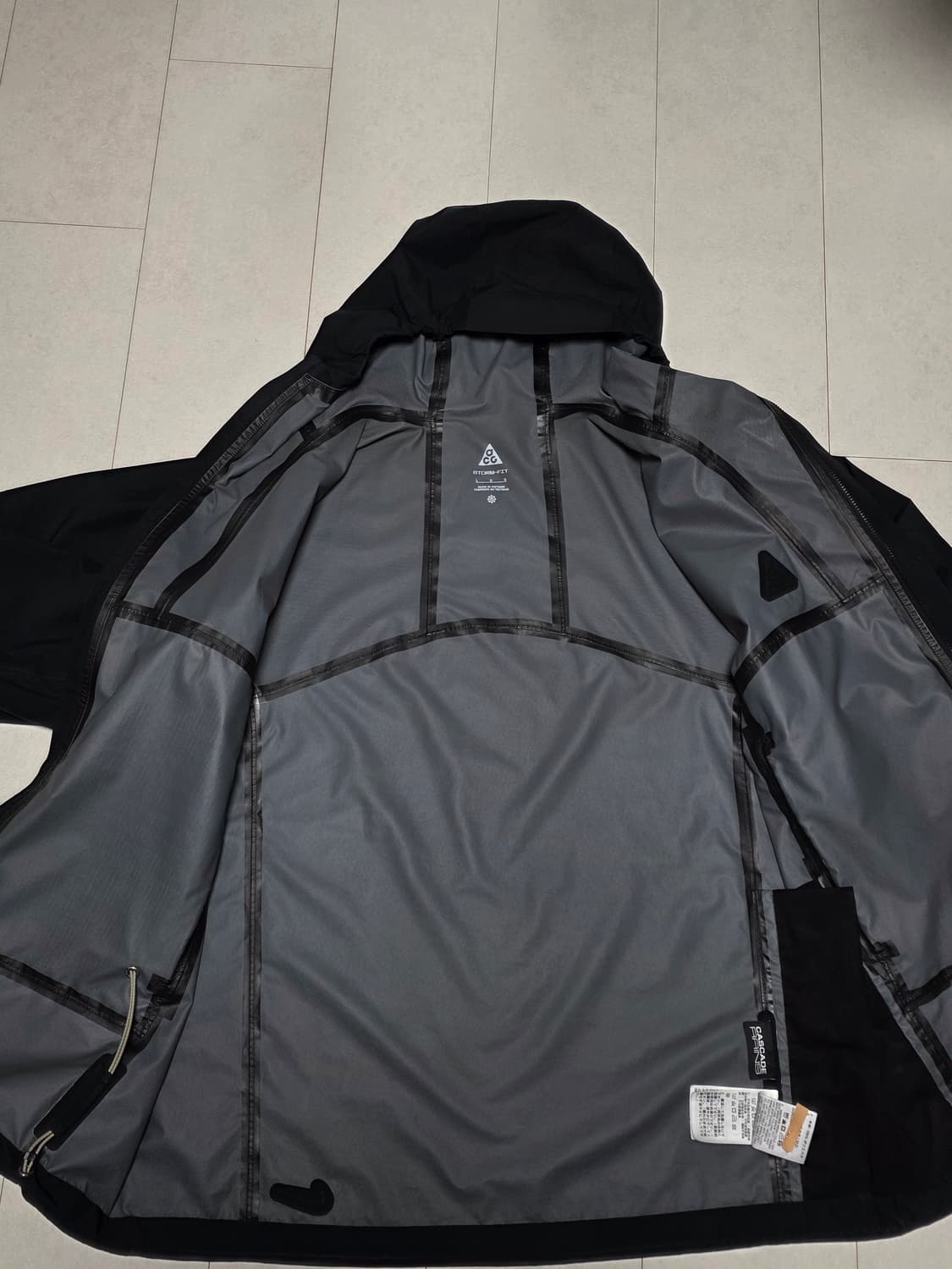 나이키 ACG 스톰핏 자켓 블랙 L 상품이미지3