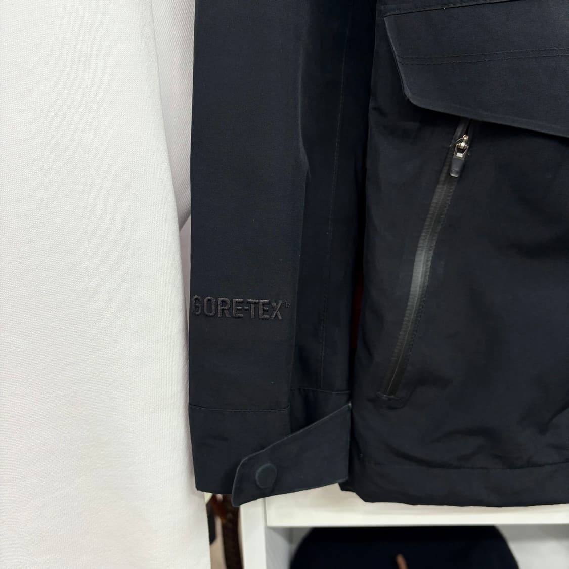 (M) 아이더 블랙 고어텍스 바람막이 자켓 상품이미지4