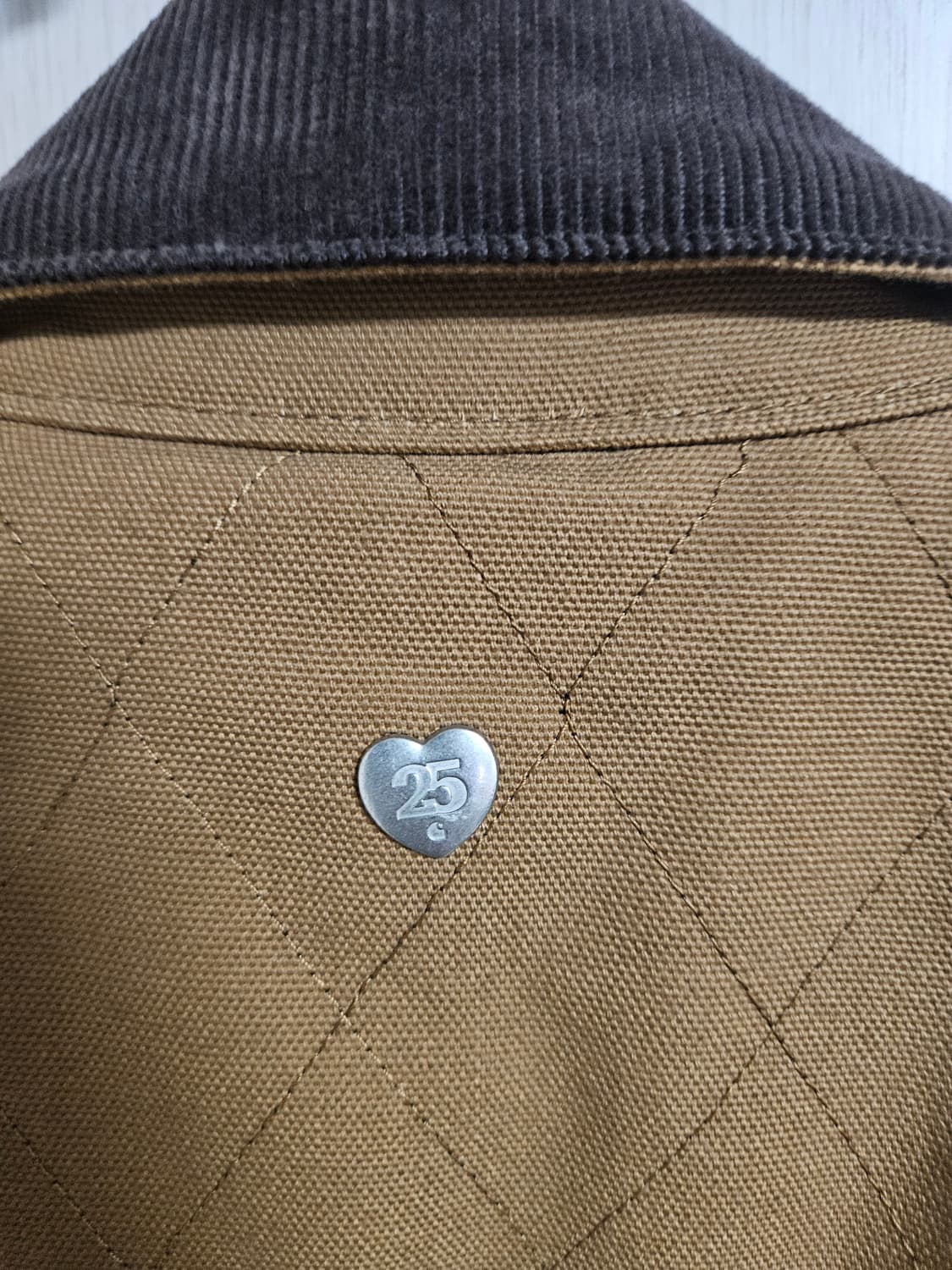 칼하트 wip 25주년 산타페 m 사이즈 한정판 상품이미지3