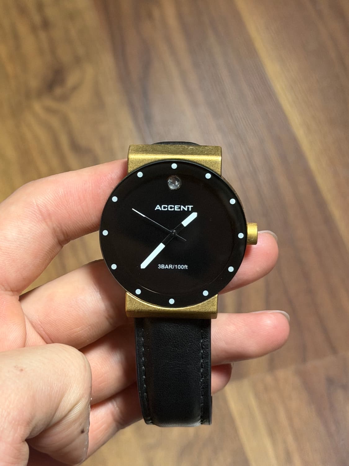 액센트 가죽 시계 상품이미지2