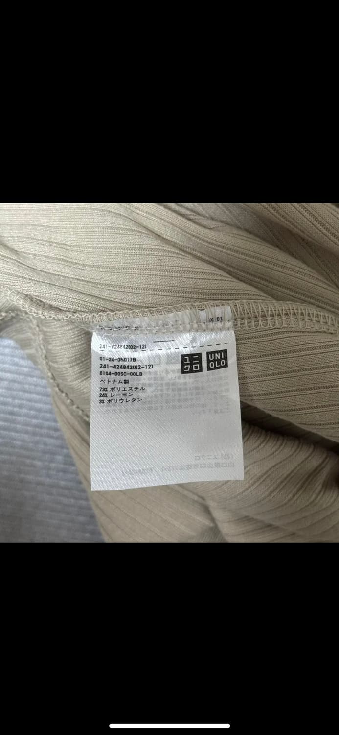 유니클로 스퀘어넥 티셔츠 상품이미지3