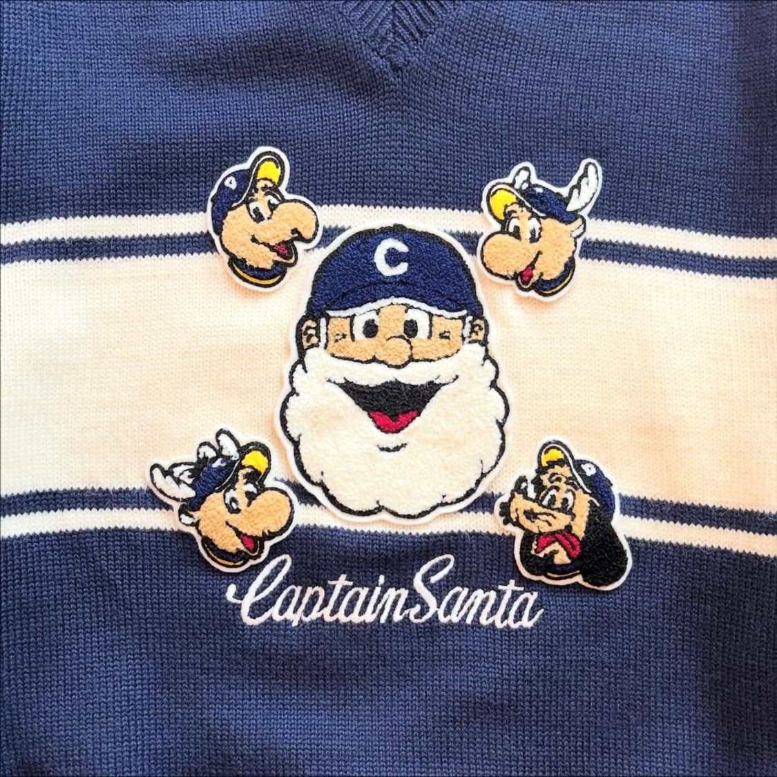 캡틴산타 페이스 패치 스웨터 상품이미지4