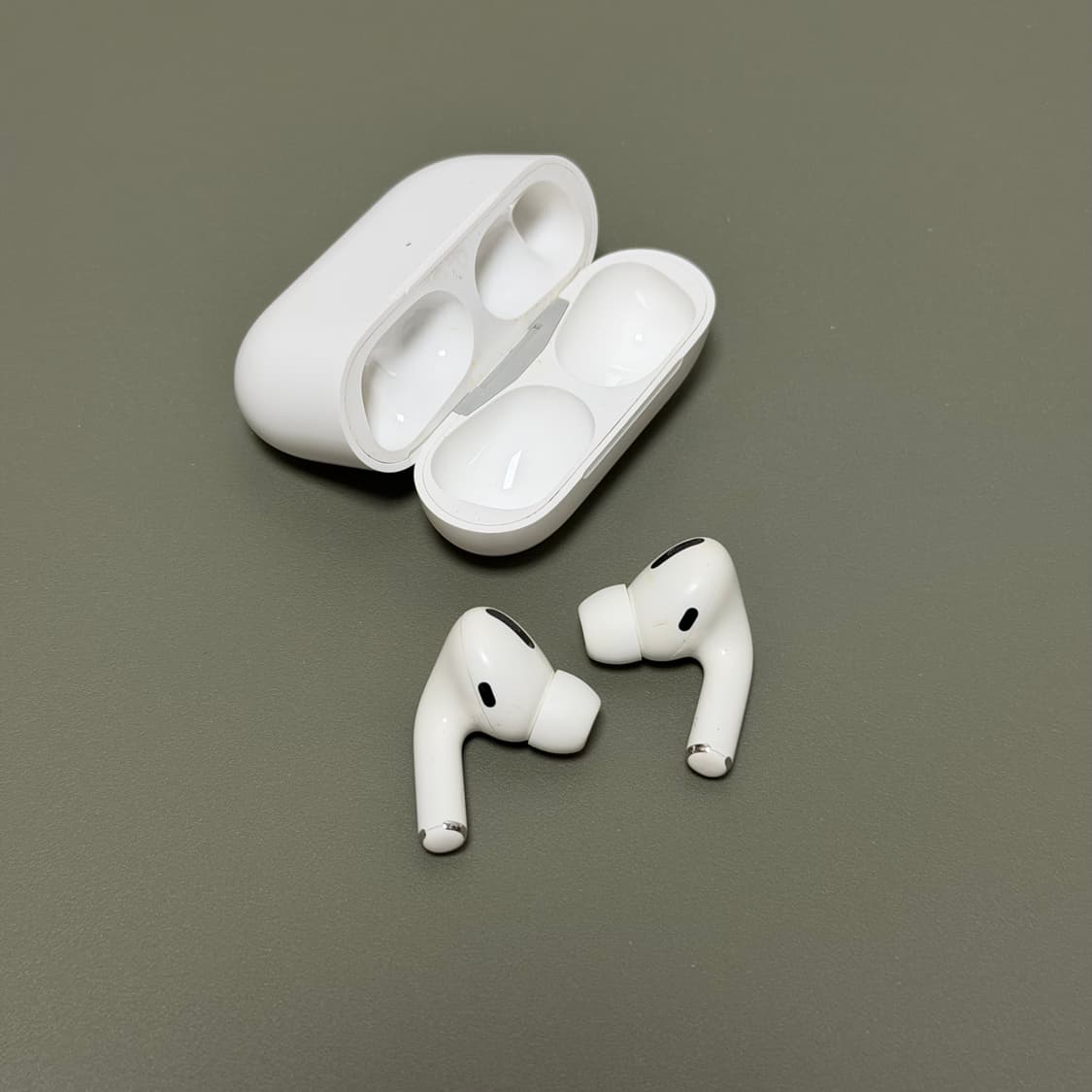 애플 에어팟 프로 1세대 상품이미지1