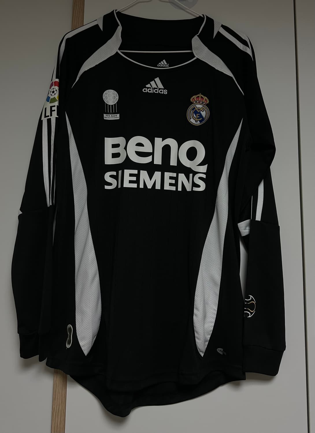 06-07 레알마드리드 어웨이 유니폼 긴팔(라울마킹) 상품이미지2