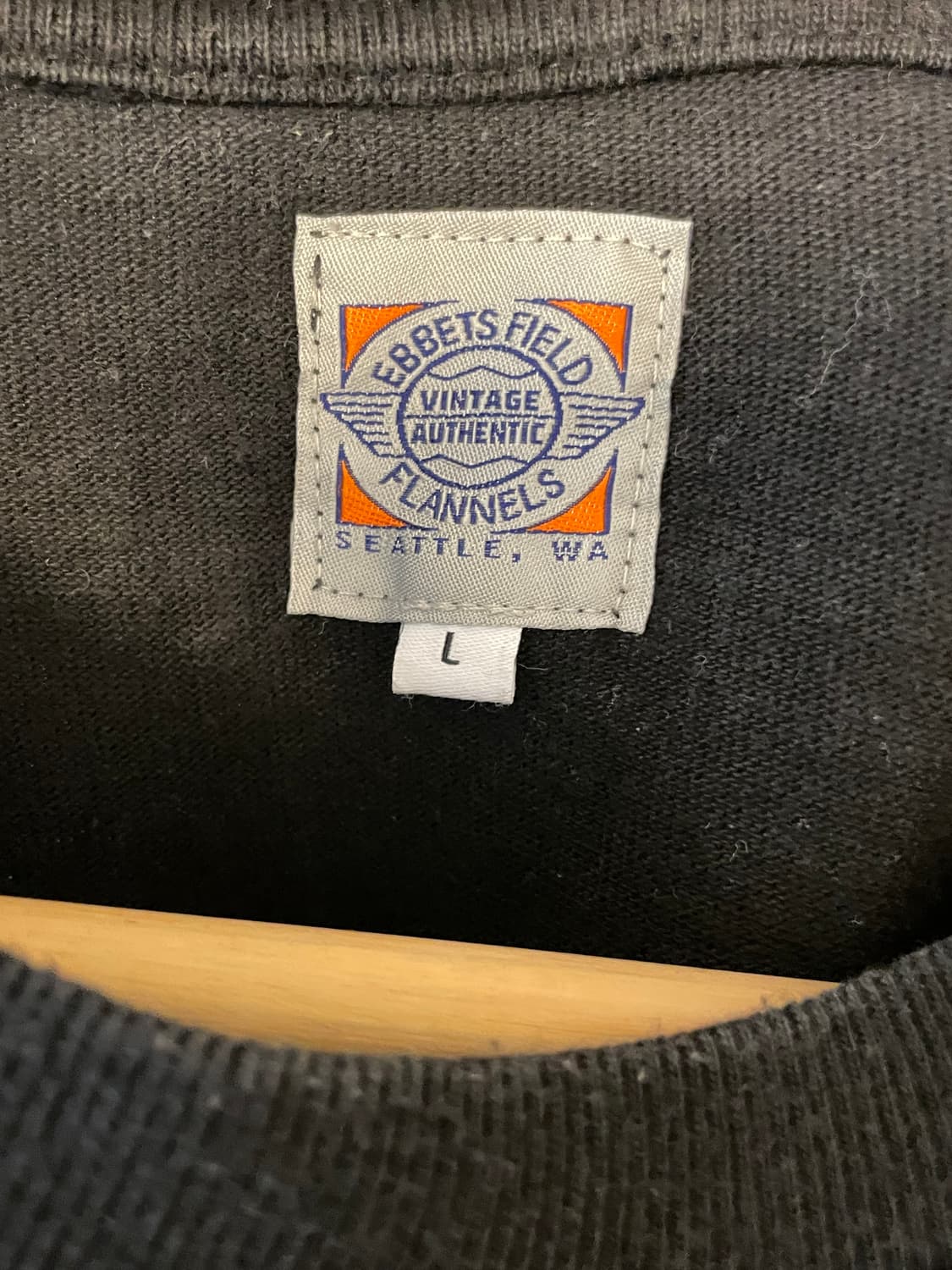 이벳필드 자수 포켓 티셔츠  상품이미지5