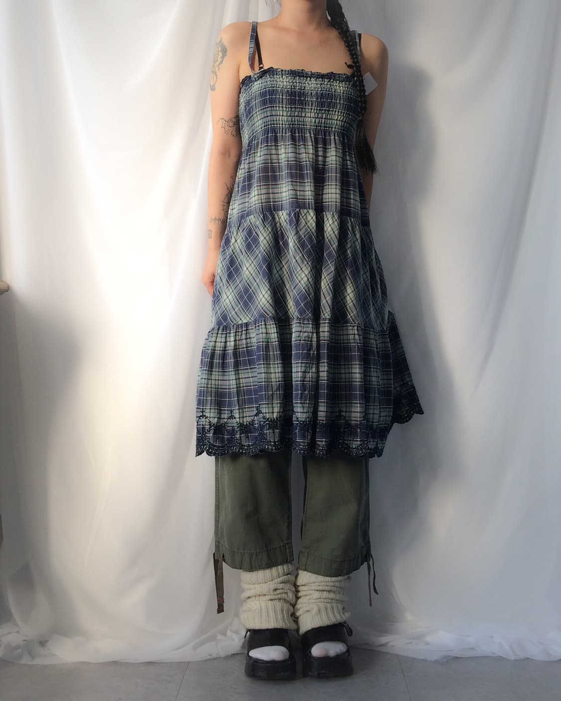 Embroidery point check pattern sleeveles 상품이미지5