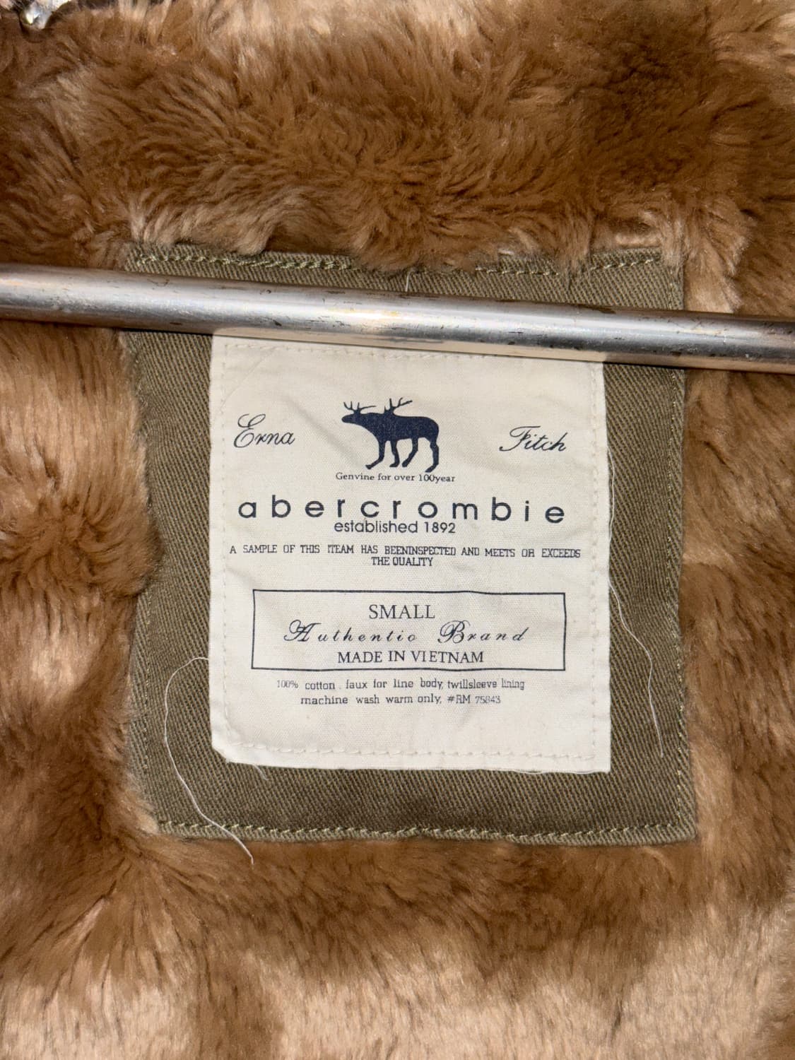 Abercrombie khaki faux fur bomber jacket 상품이미지7