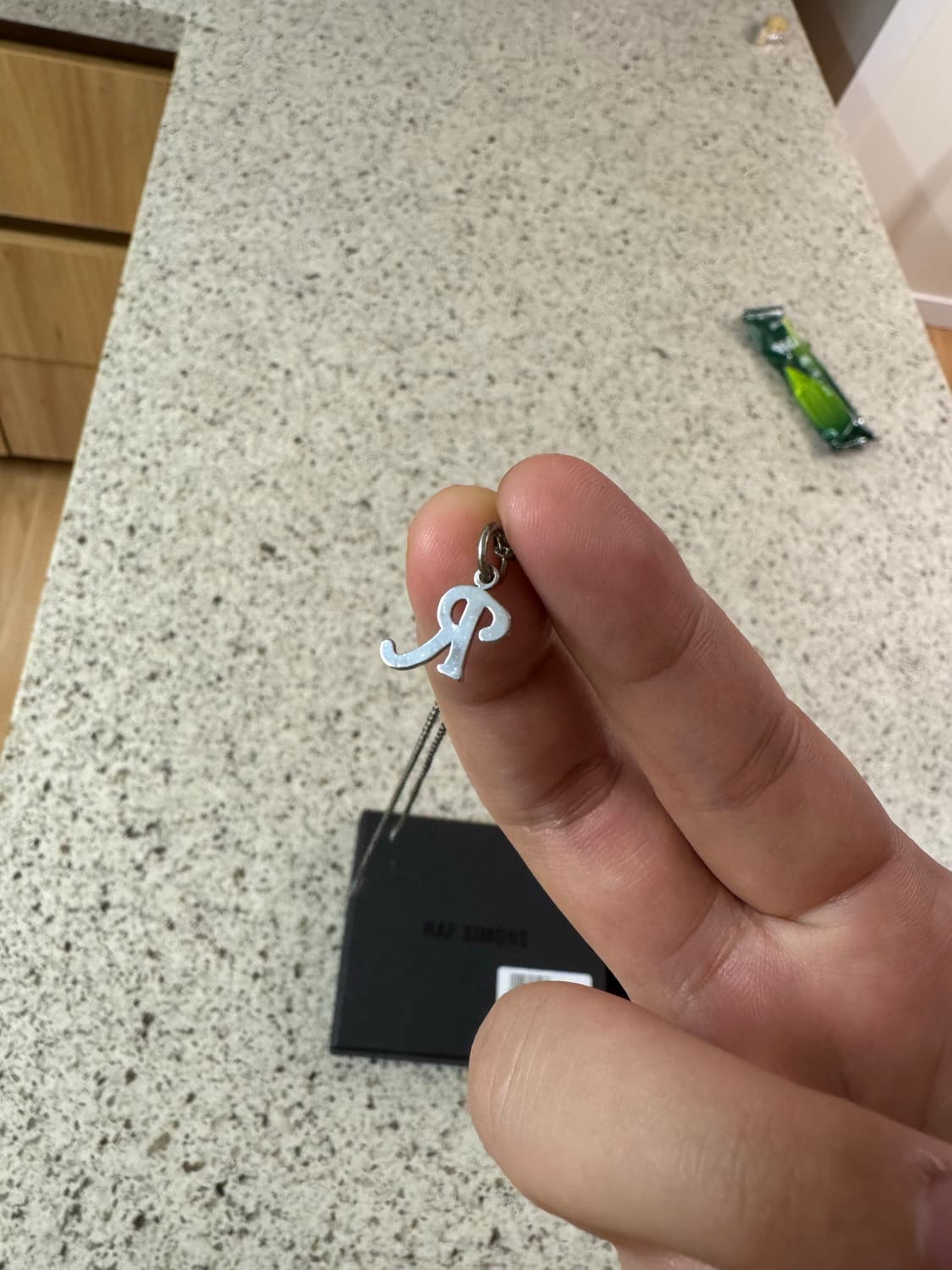 라프시몬스 R 펜던트 상품이미지4