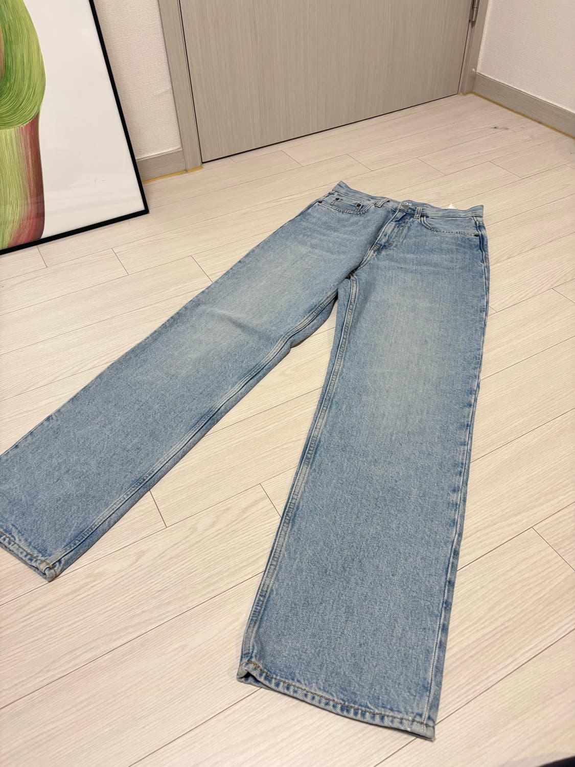 COS 코스 릴렉스드 스트레이트 데님 연청 25 상품이미지1