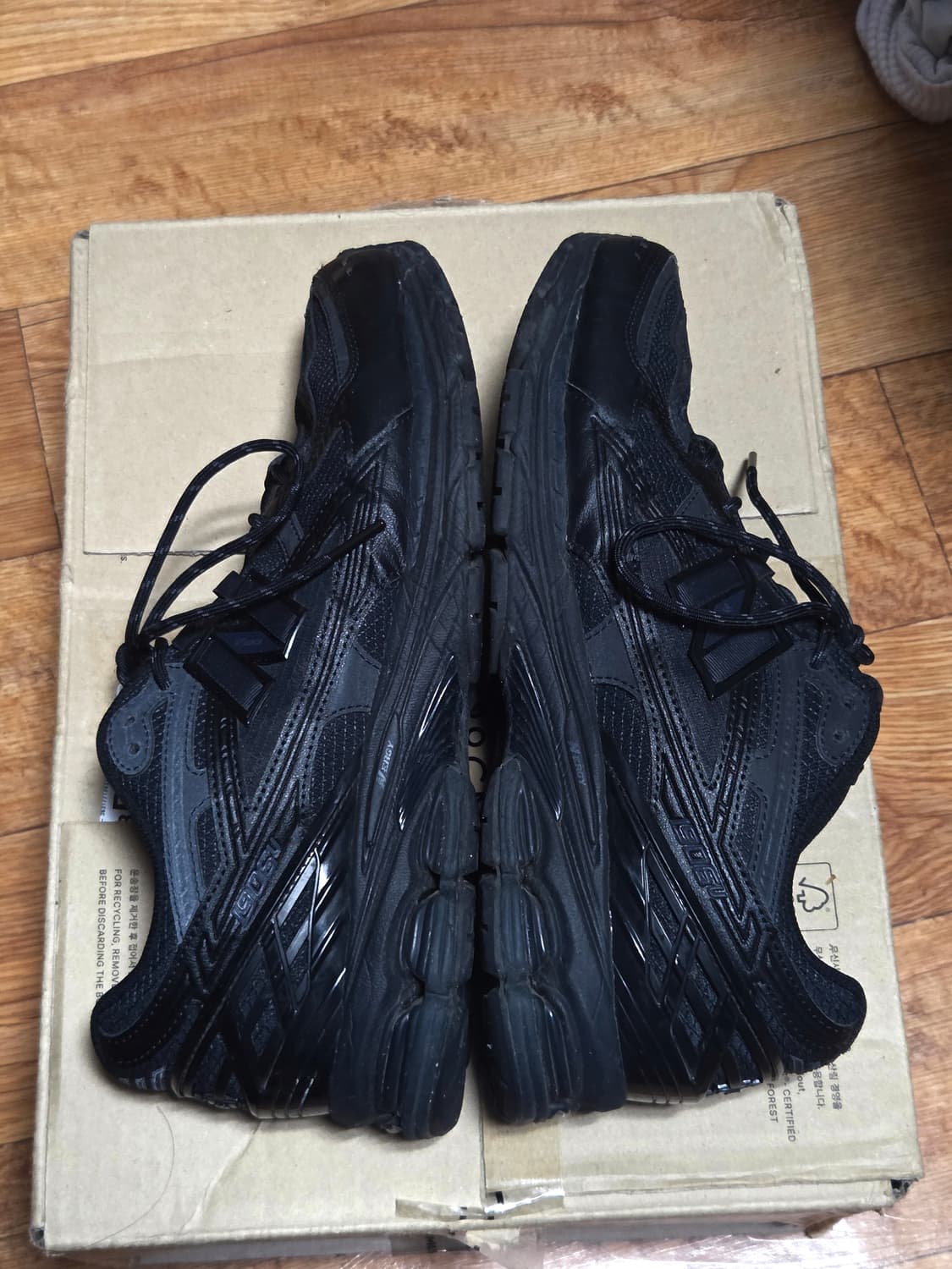 뉴발란스 1906 트리플 블랙 상품이미지3