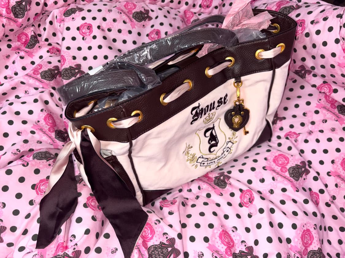 새상품)쥬시꾸뛰르 UK 한정 벨벳 가방 핑크 브라운 토트백 상품이미지2