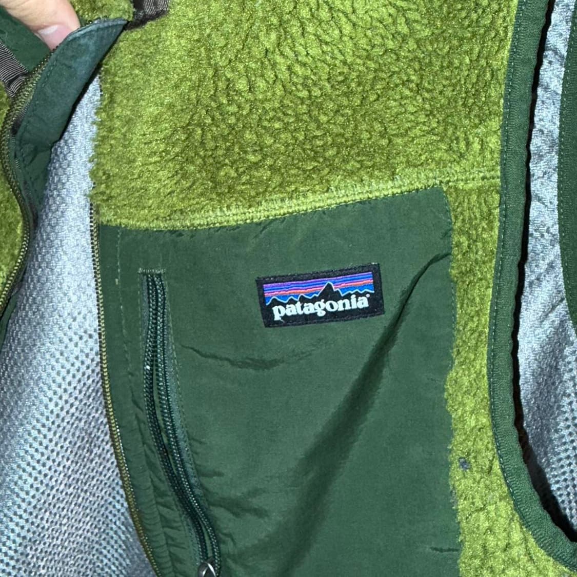 파타고니아 클래식 레트로-X 베스트 그린 상품이미지2