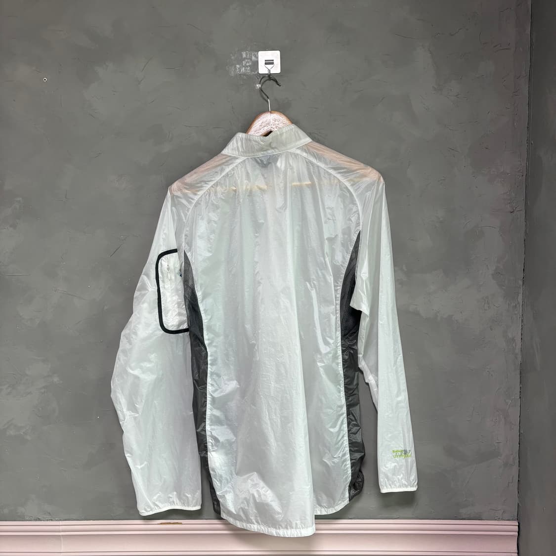 몽벨 바람막이 화이트 그레이 상품이미지4