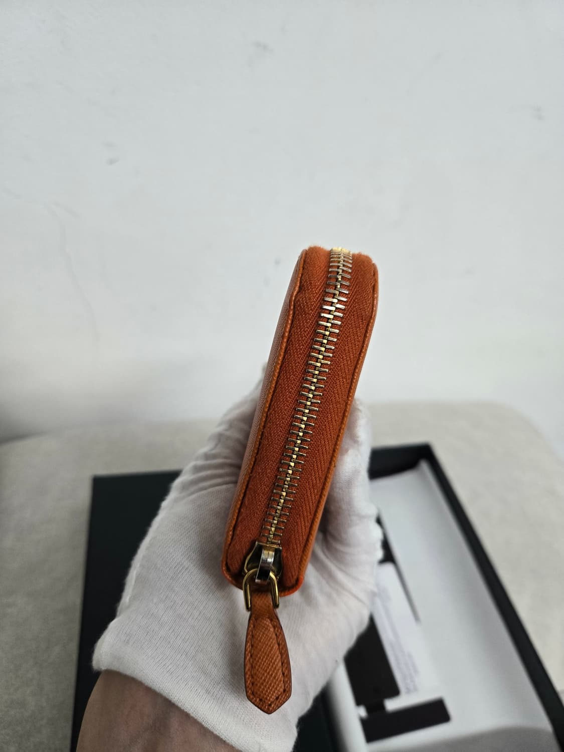 [보증서 정품] 프라다 사피아노 지퍼 장지갑 상품이미지3