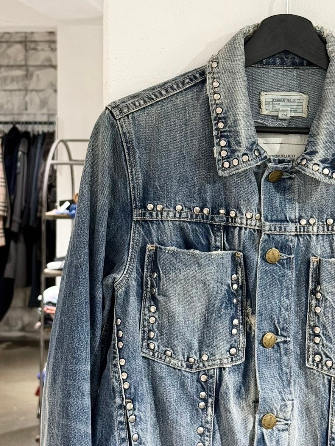 커런트 엘리엇 데님 스터드 트러커 자켓 상품이미지2