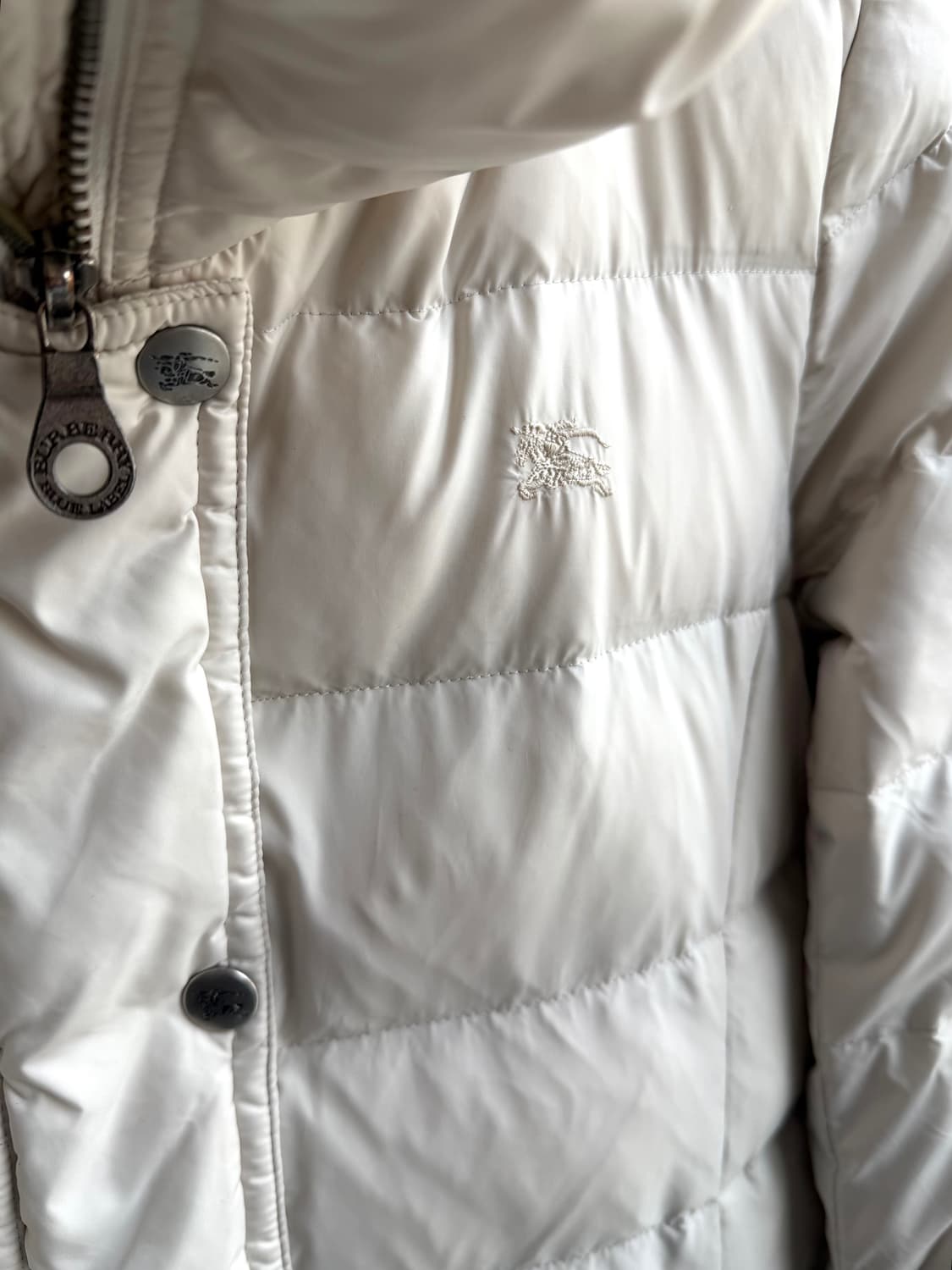 38/ 버버리 블루라벨 미니로고 다운 패딩 점퍼 상품이미지5