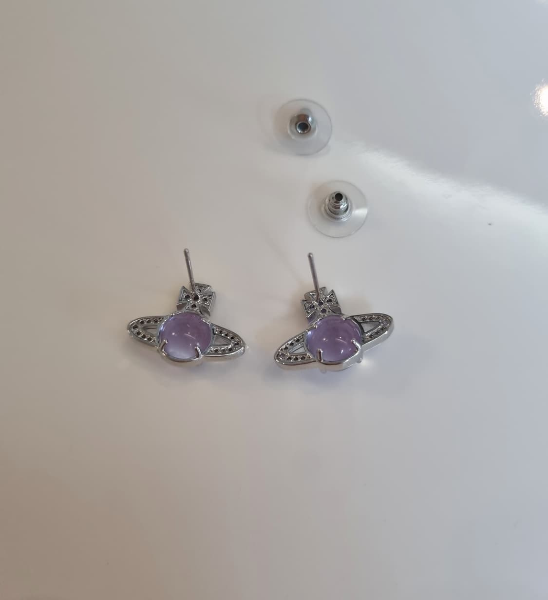 비비안웨스트우드 업사이클링 퍼플볼 귀걸이 상품이미지4