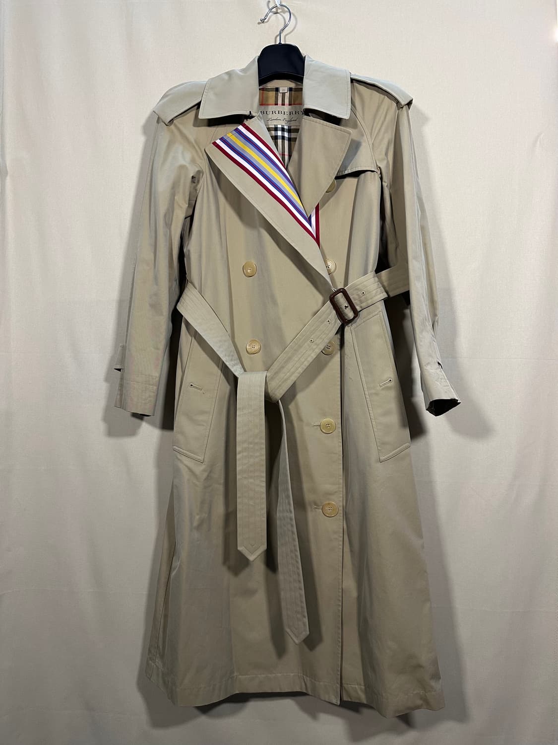 버버리 레인보우 더블 트렌치 코트 처분  상품이미지1