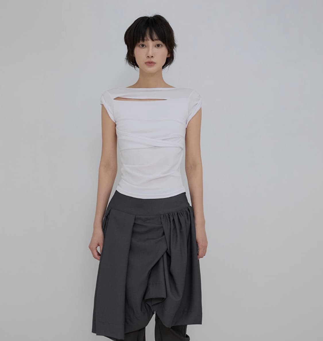 플레어업 Asymmetrical Draped Roll-Up T-Shirt 상품이미지1