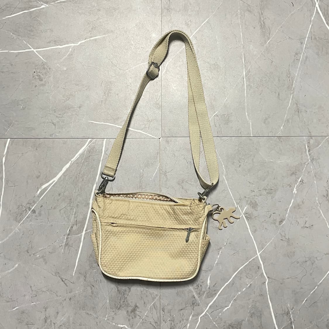 팔로워 특가 키플링 크림 미니 크로스백 키링 가방 상품이미지4