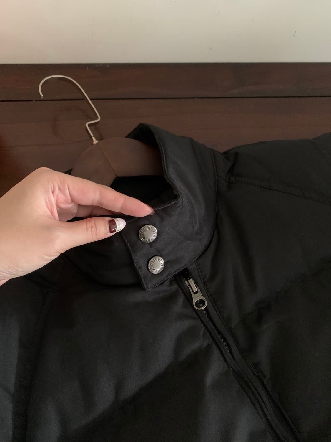 노스페이스 퍼플 로고 패딩 상품이미지5