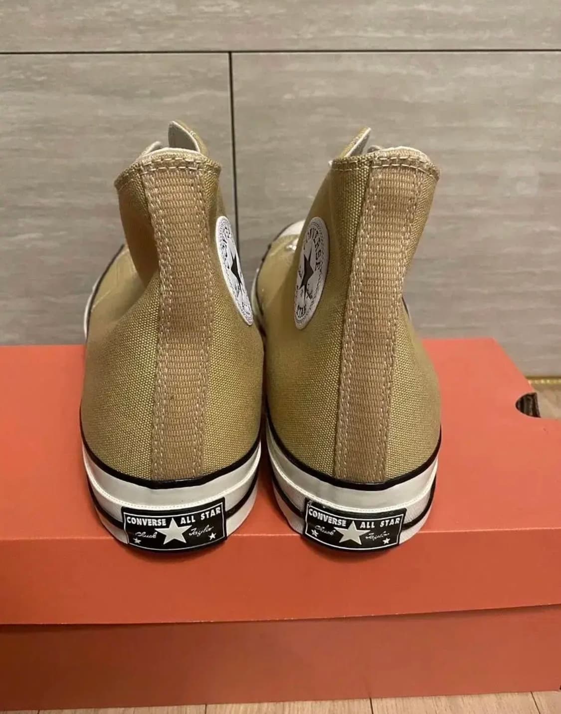 [300] 컨버스 척테일러 70s 하이 클럽 골드 컬러 상품이미지3