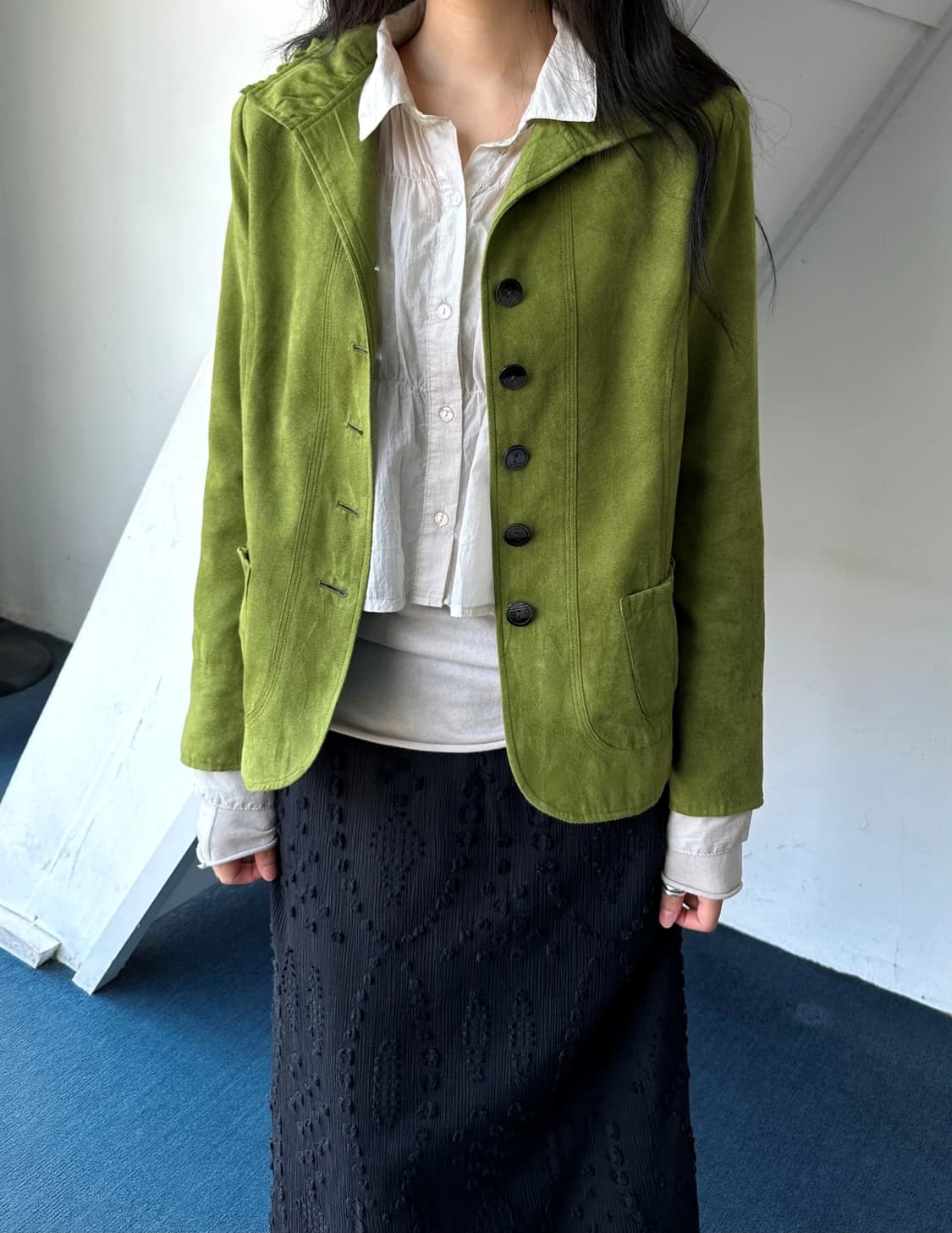 Fake suede over shoulder blouson 상품이미지8