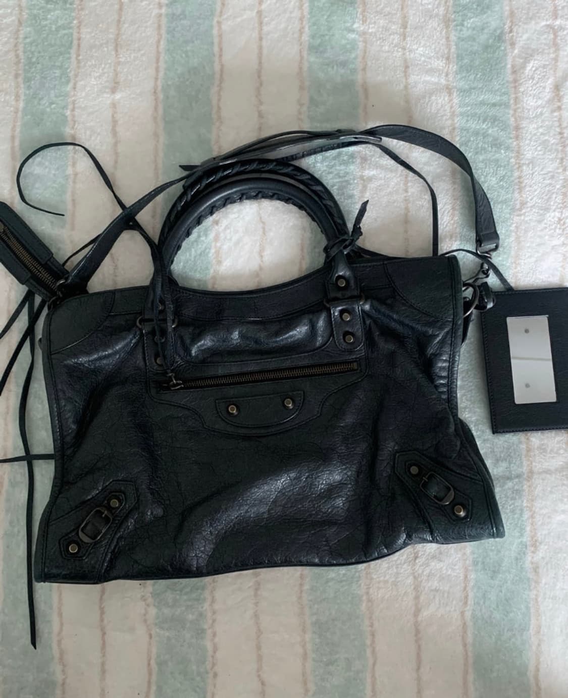 발렌시아가 시티백 모터백 미듐 정품 블랙  상품이미지2