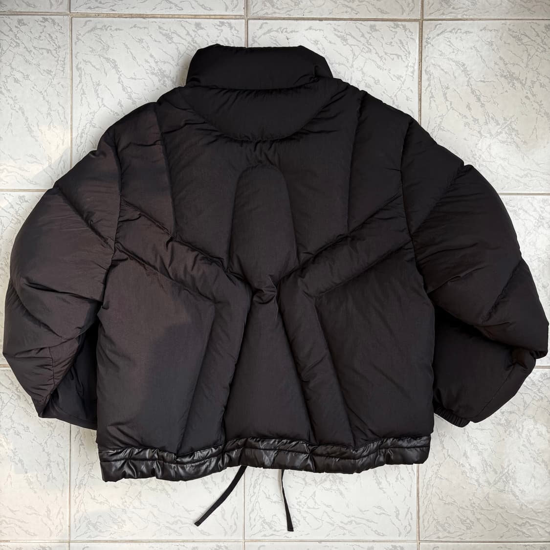 언어펙티드 콘트라스트 패널 다운 패딩 M 상품이미지2