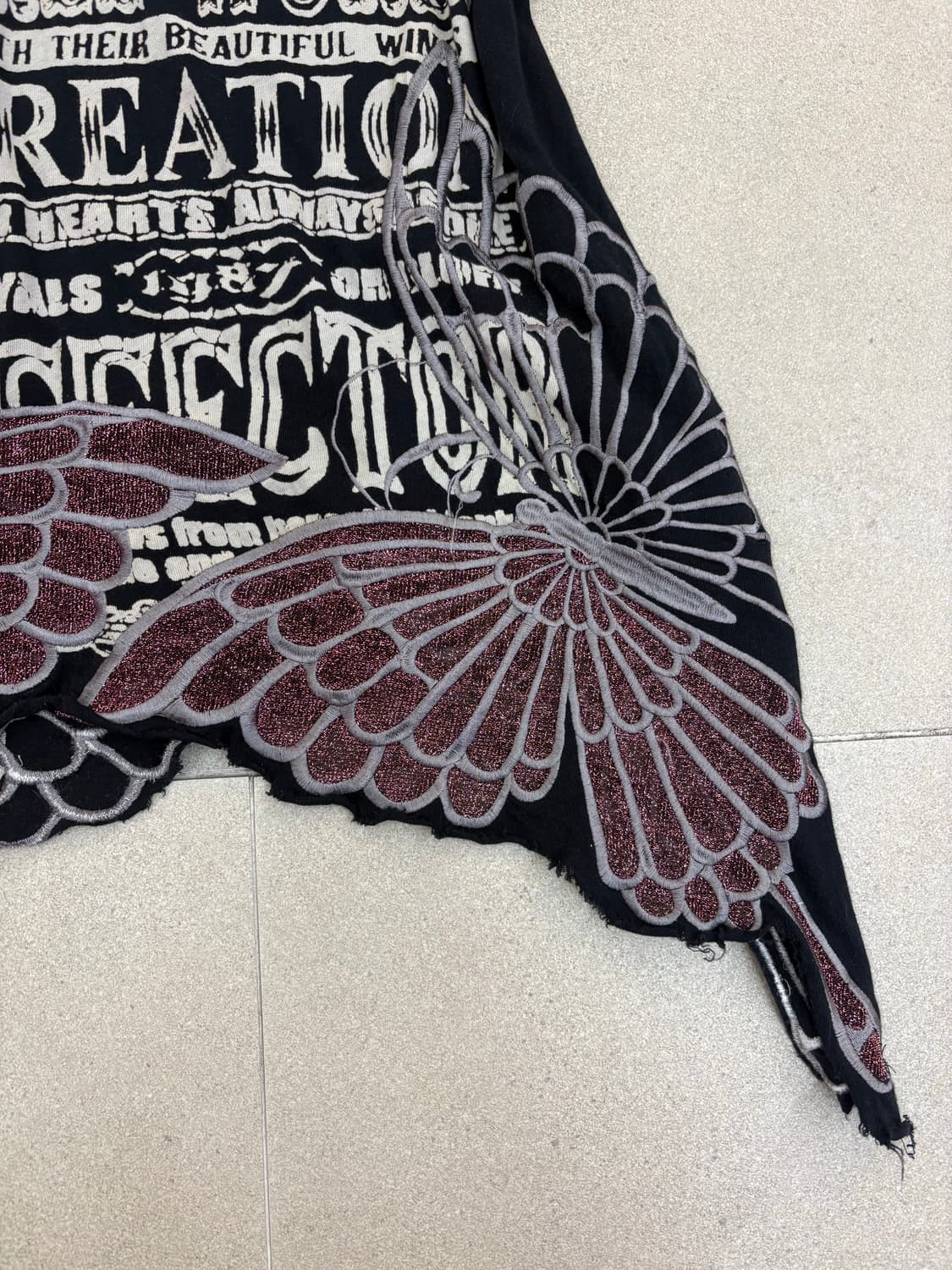 글리츠 나비 레터링 반팔 상품이미지8