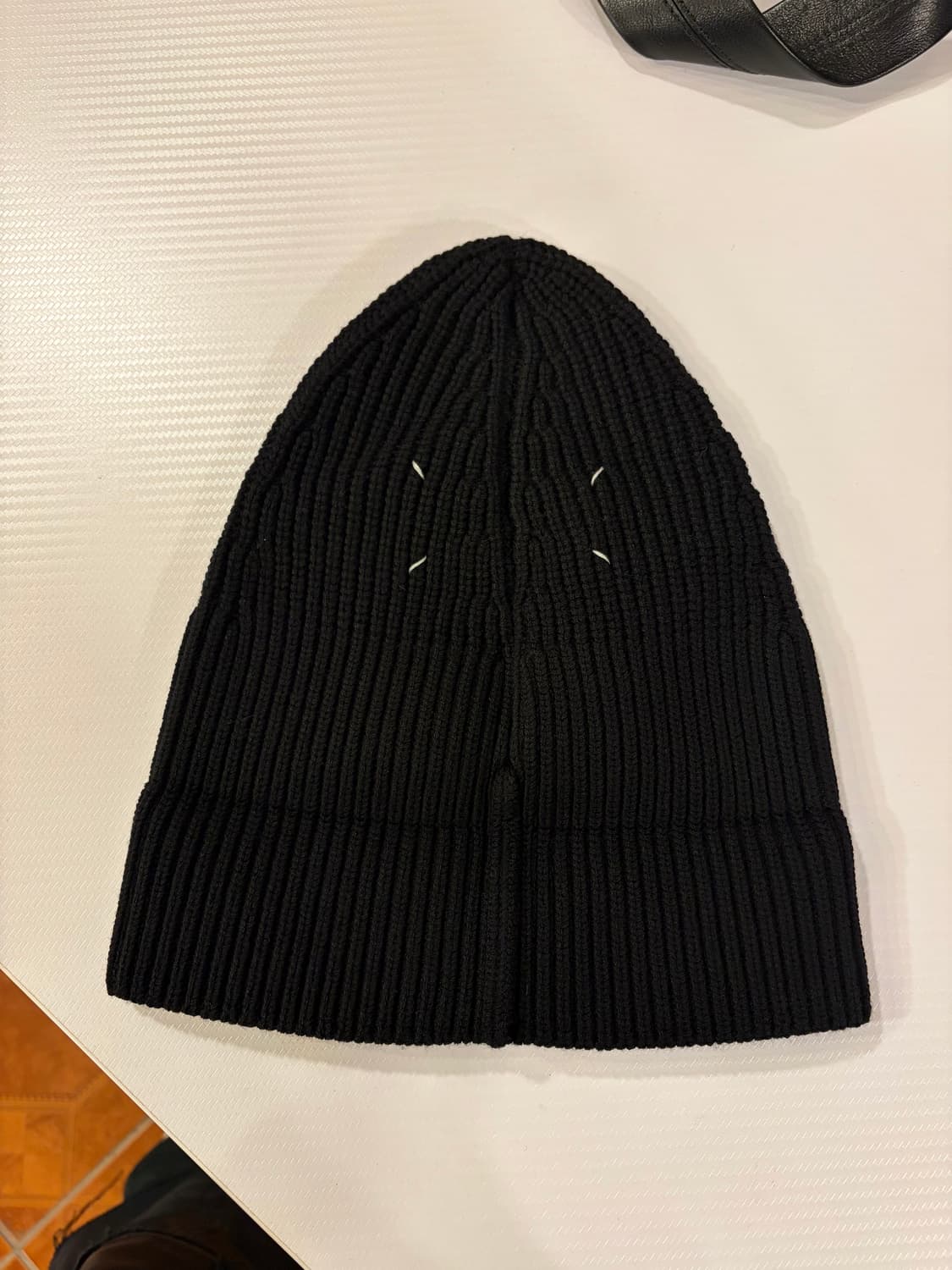 마르지엘라 스티치 비니 M 상품이미지3