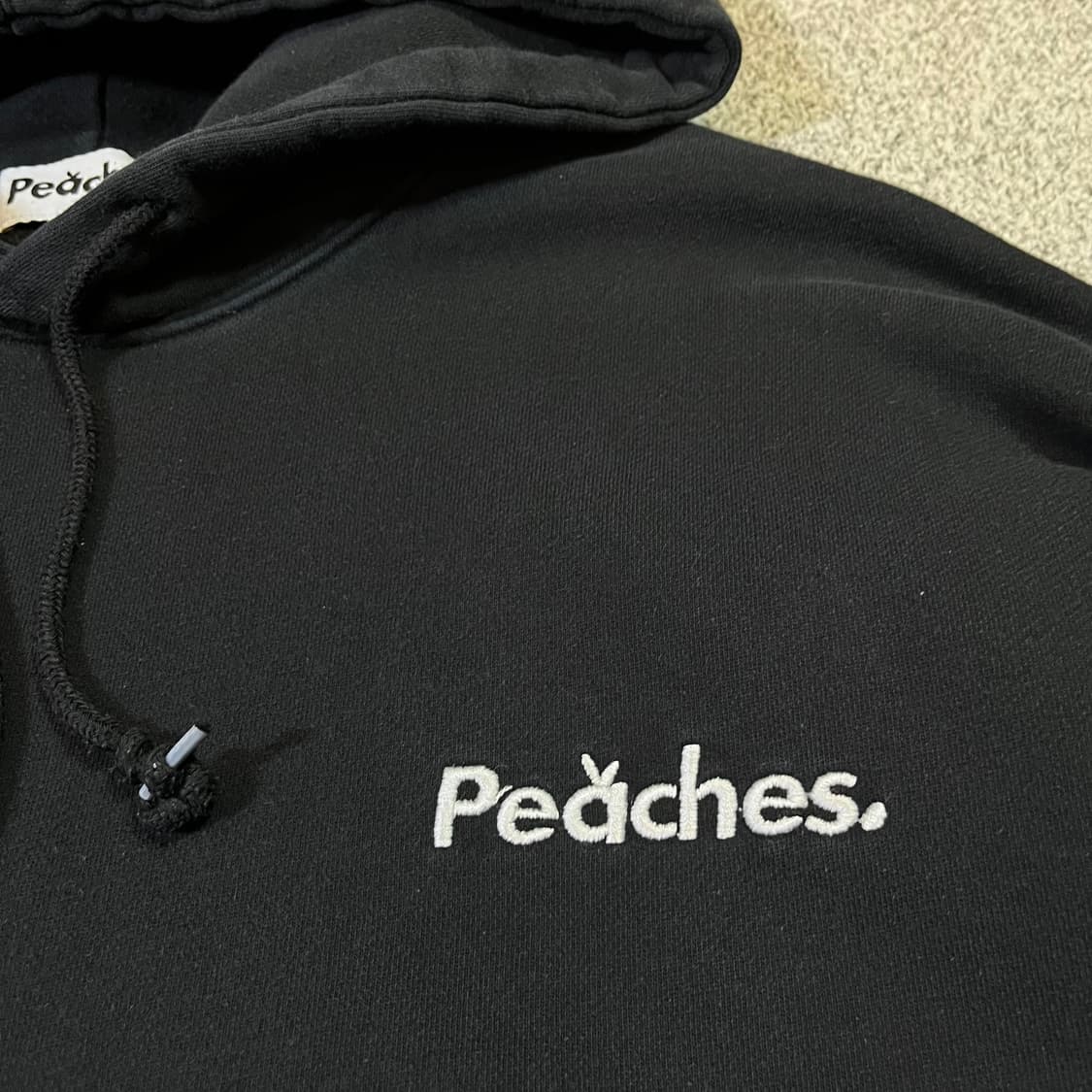 피치스 빅로고 후드티 상품이미지4