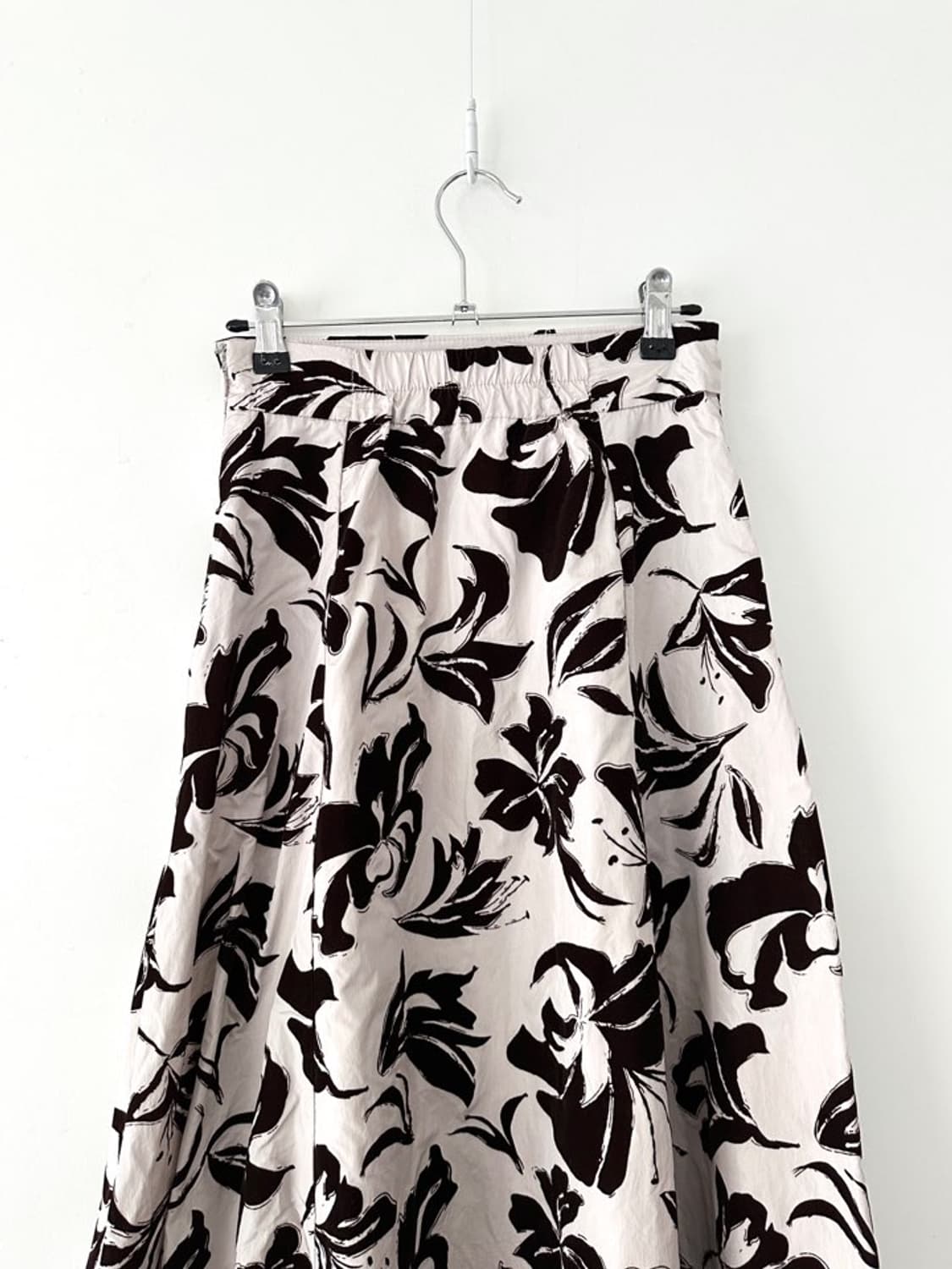 GRL Touch velvet bloom skirt 상품이미지3