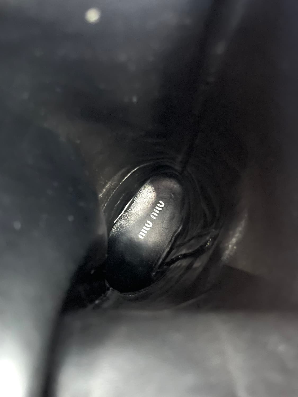 미우미우 아카이브 페이던트 레더 버클 모터 부츠 상품이미지7