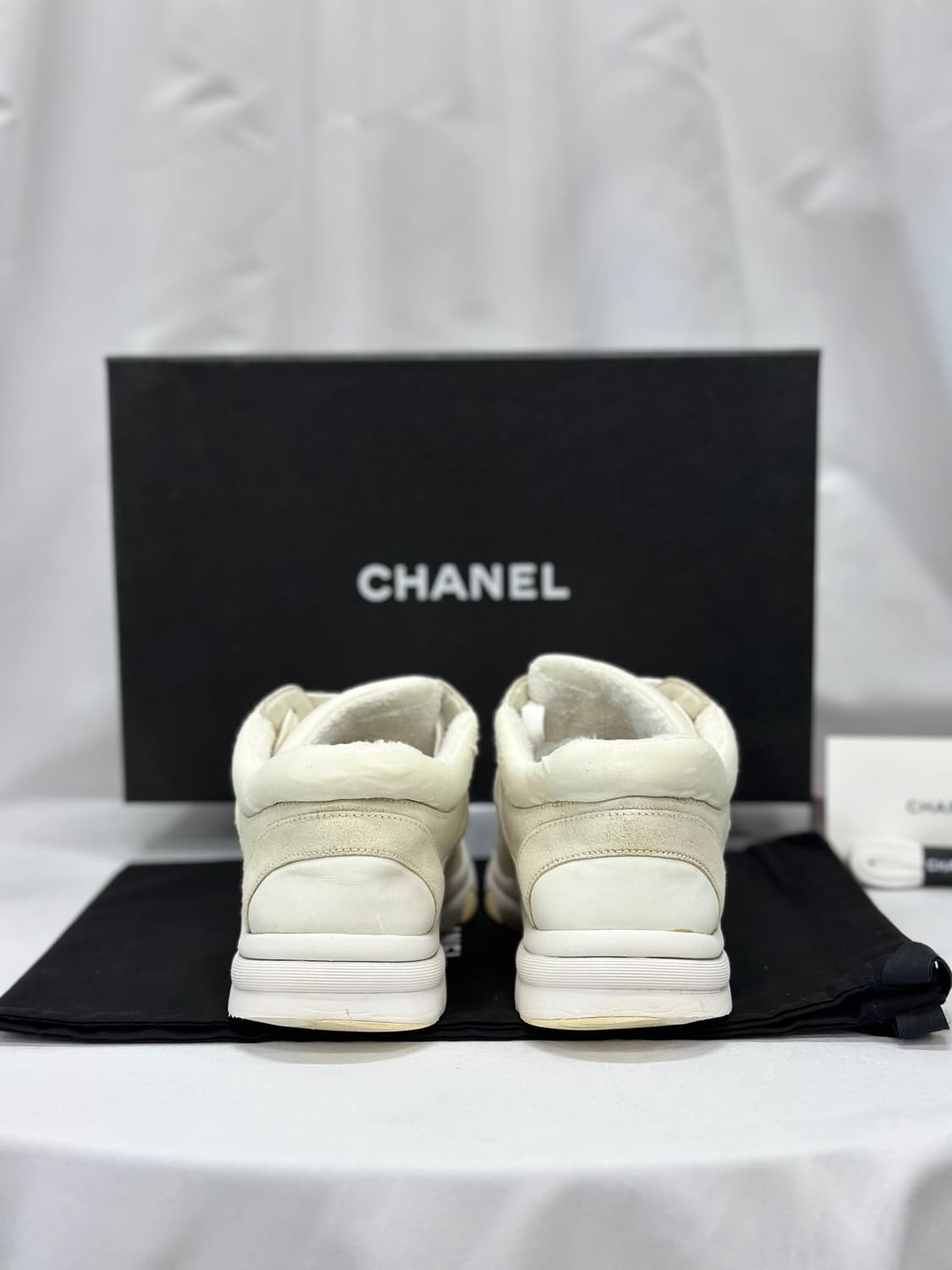 [풀구성/38] 샤넬 화이트 CC 로고 화이트 스니커즈 상품이미지4