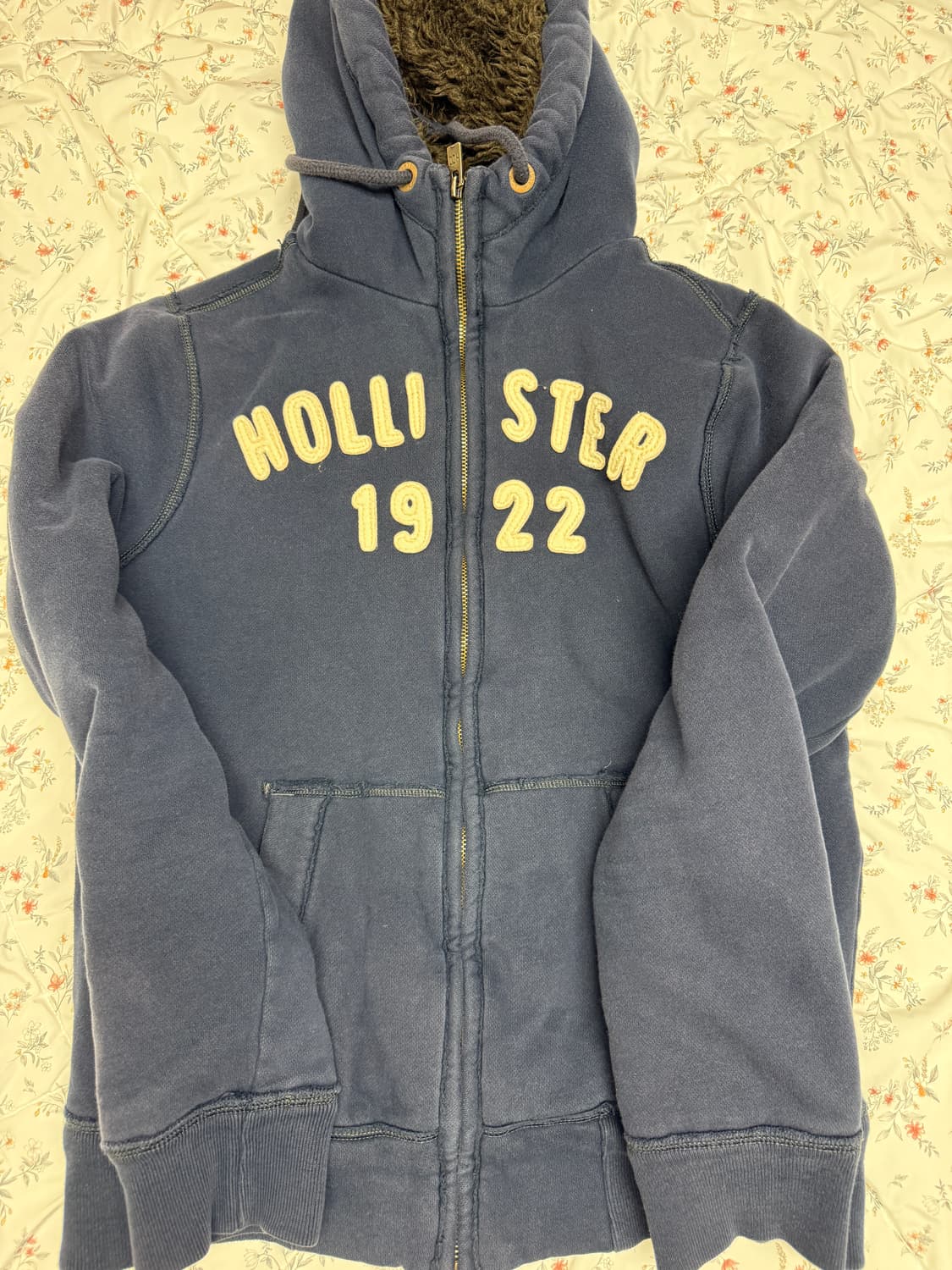 홀리스터 남녀공용  후드 집업입니다  이쁨 구재 상품이미지1