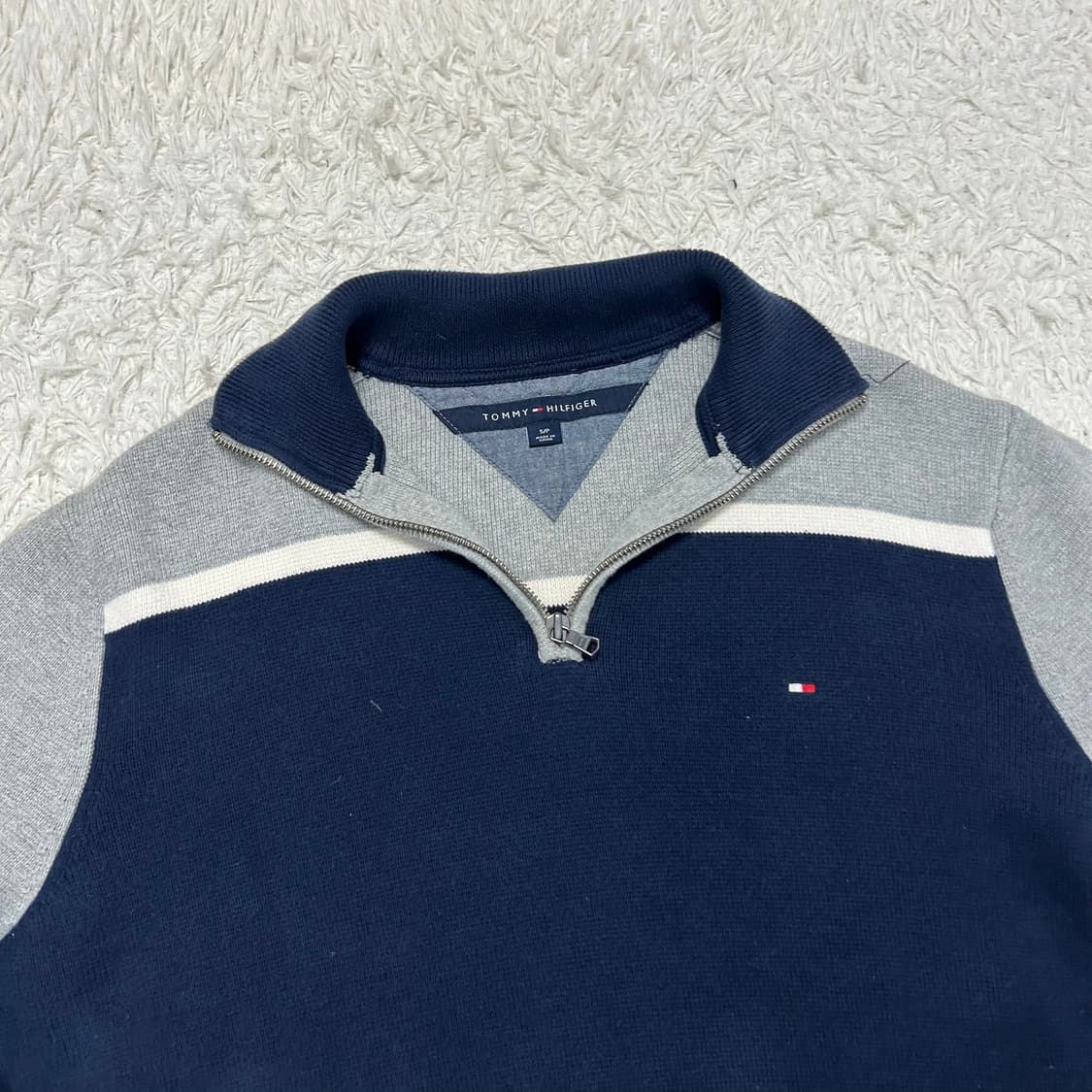 Tommy Hilfiger Grey × Navy Half-Zip Knit 상품이미지5