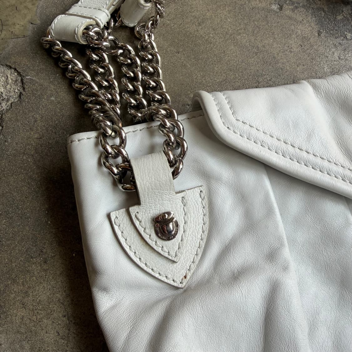 마크제이콥스 크림 레더 체인 숄더백 상품이미지2