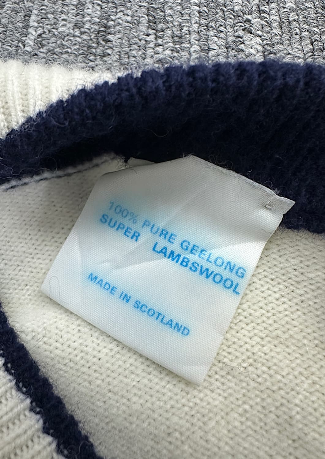 빈티지 스코틀랜드 브이넥 니트  상품이미지4