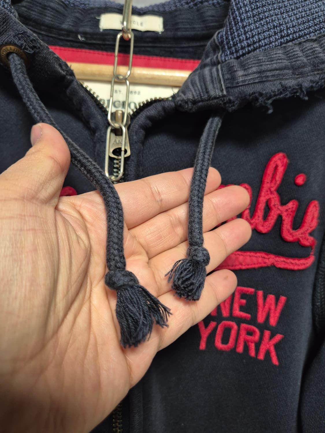 아베크롬비 Y2K 올드스쿨 후드집업 네이비 M사이즈(상태A급) 상품이미지5