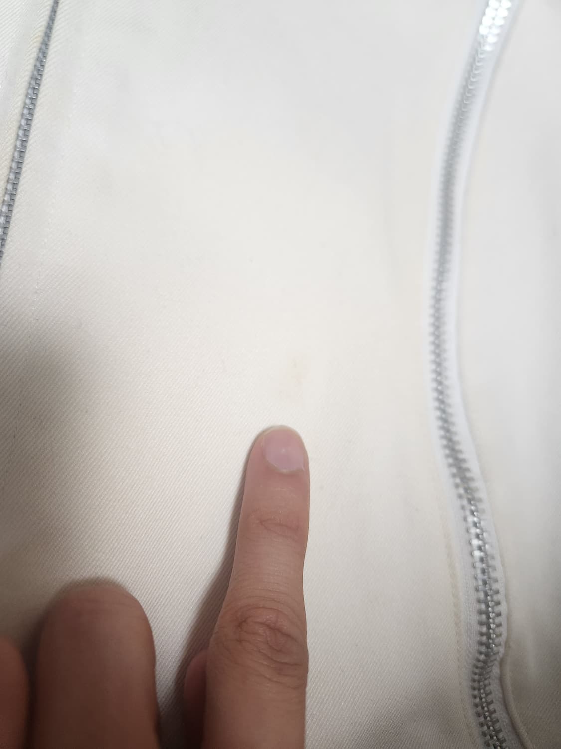 더뮤지엄비지터 × 존 버거맨 블루종 아이보리 상품이미지5