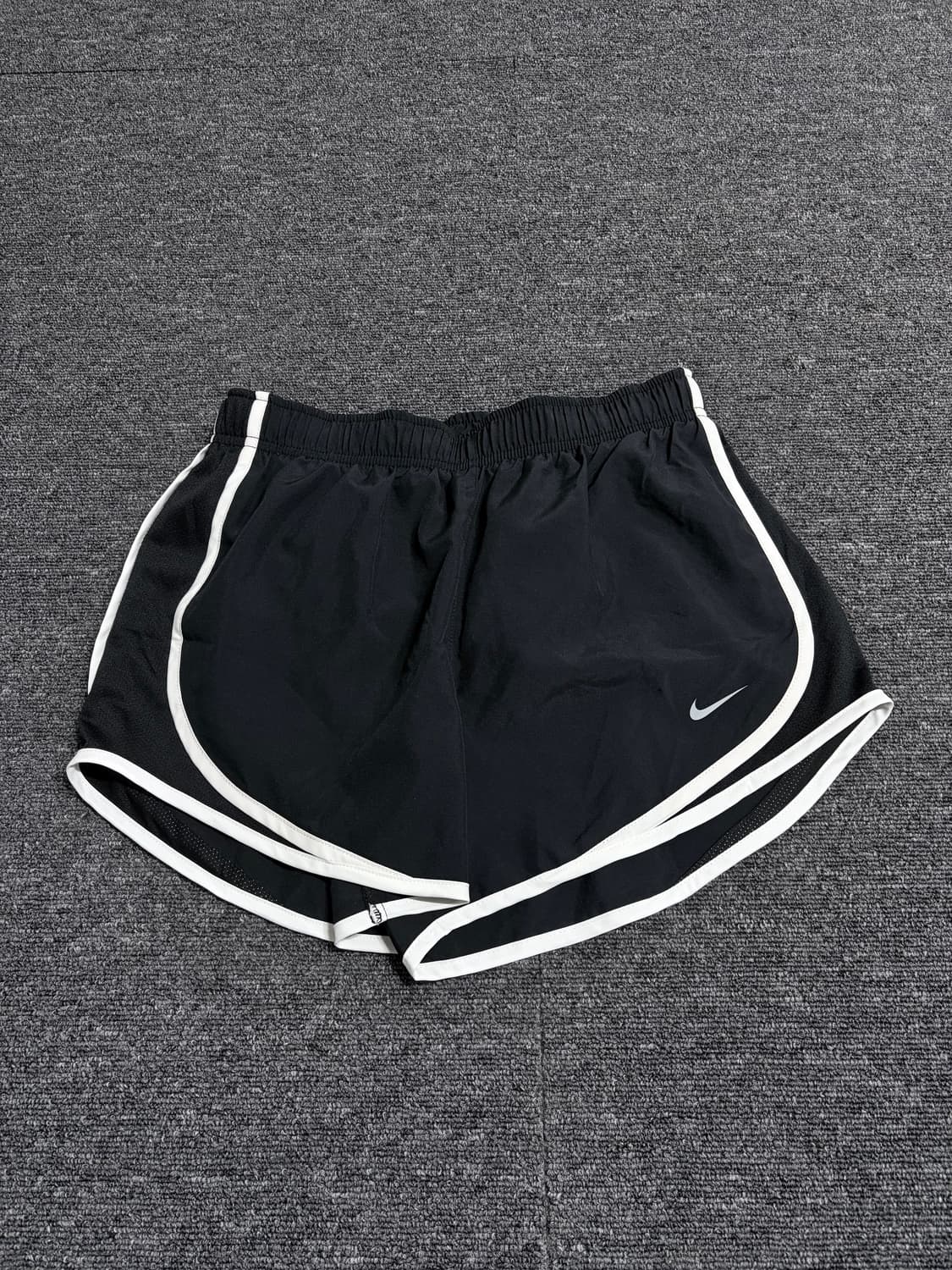 나이키 드라이핏 러닝 쇼츠 새상품 상품이미지1