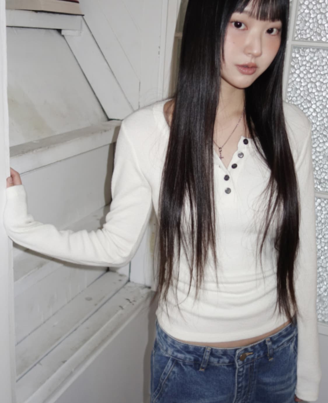 easeas roze button T 이즈이즈 로제 버튼 티 아이보리 상품이미지1