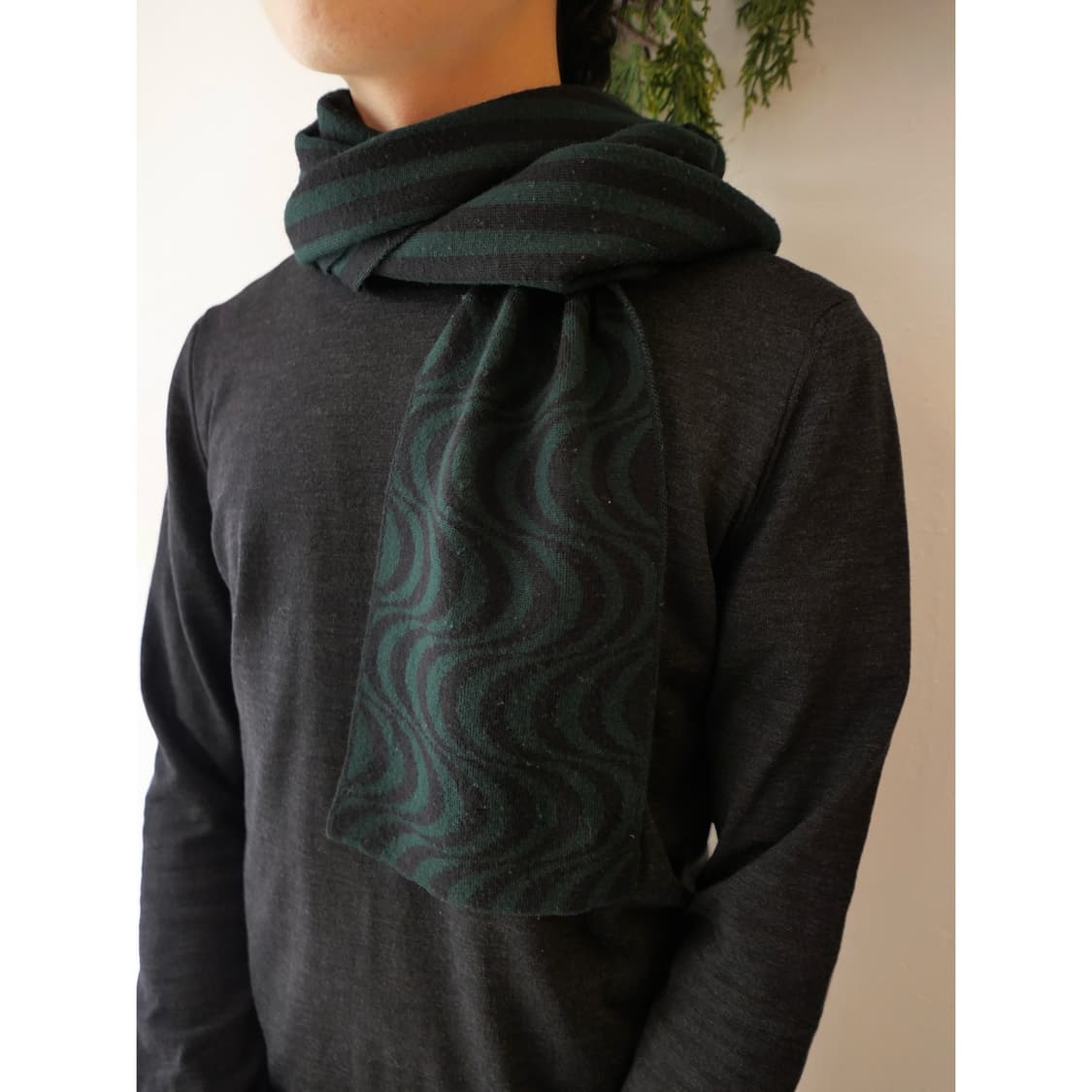 드리스 반 노튼 울 머플러 상품이미지1