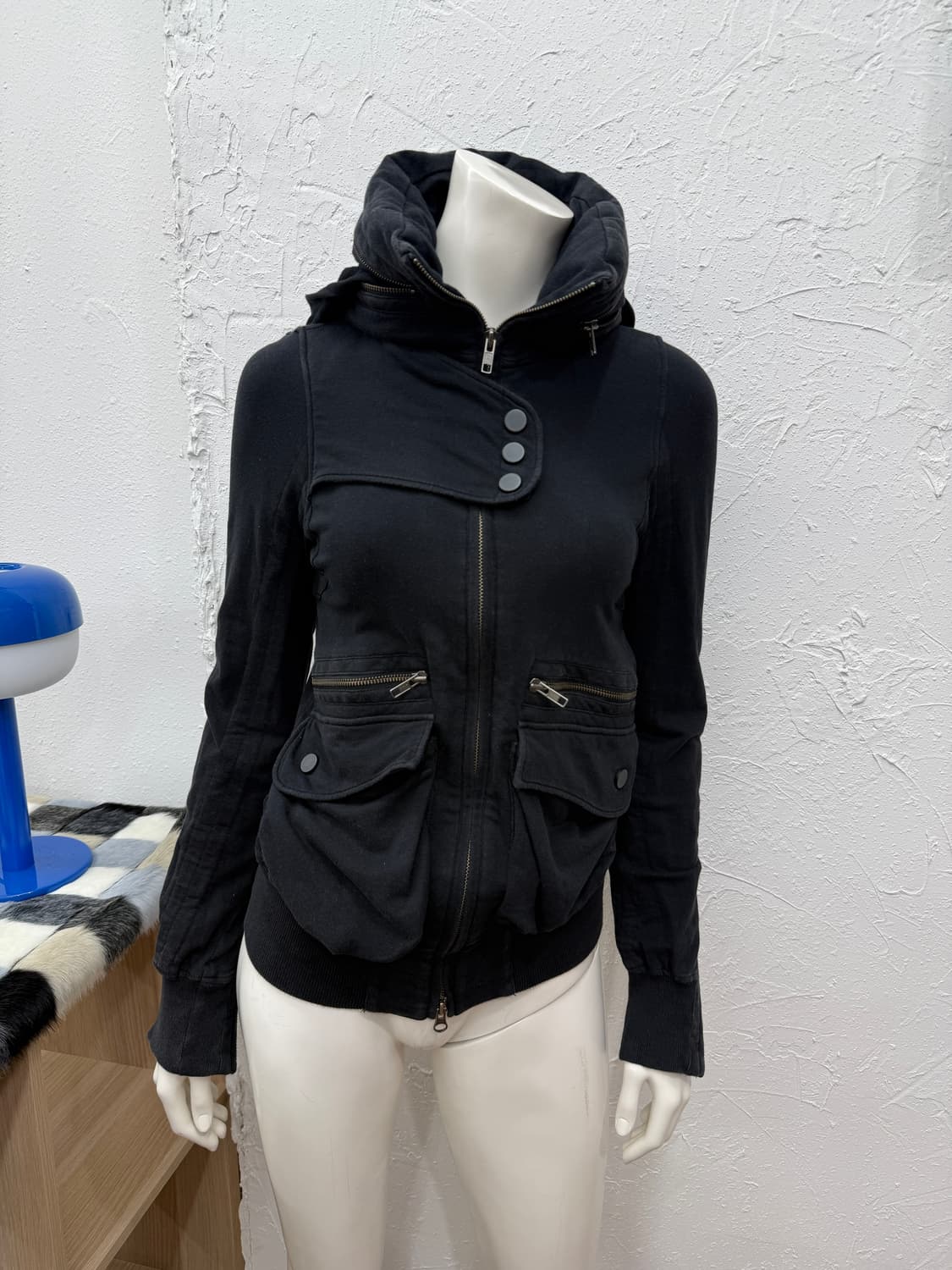 빈티지 Spiral Girl 버튼 하이넥 카라 슬림 집업 상품이미지1