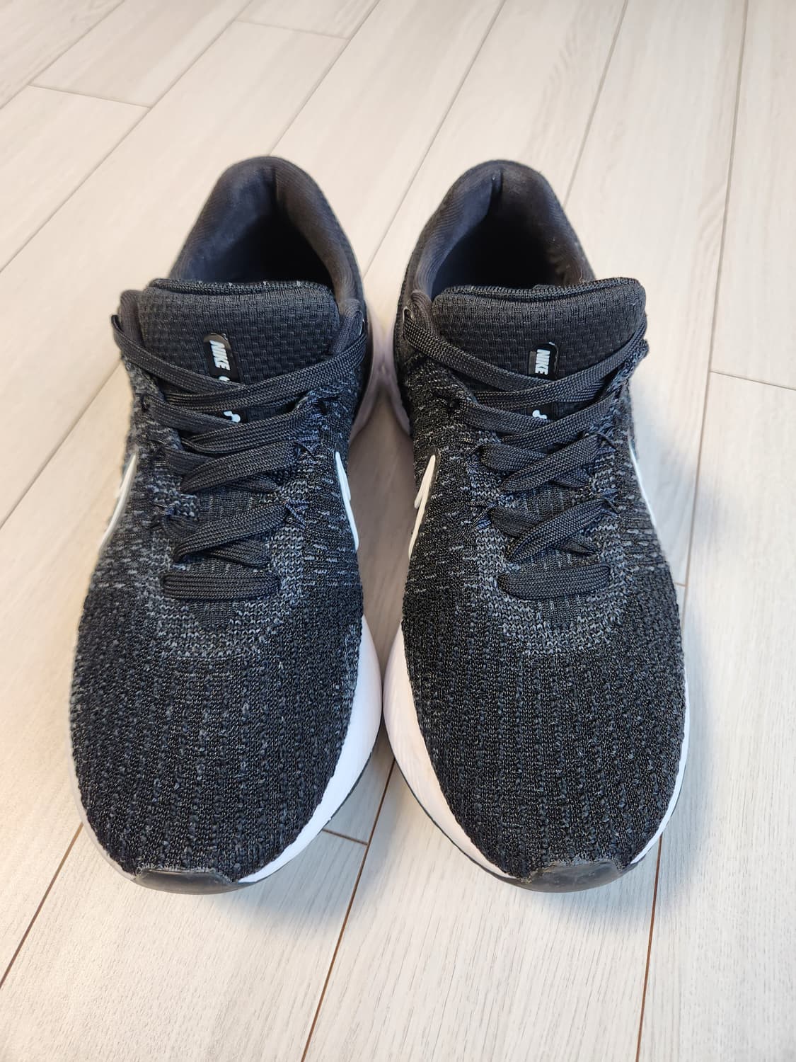 새상품급)나이키 운동화 리액트 인피니티 런 플라이니트3 DH5392-00 상품이미지2