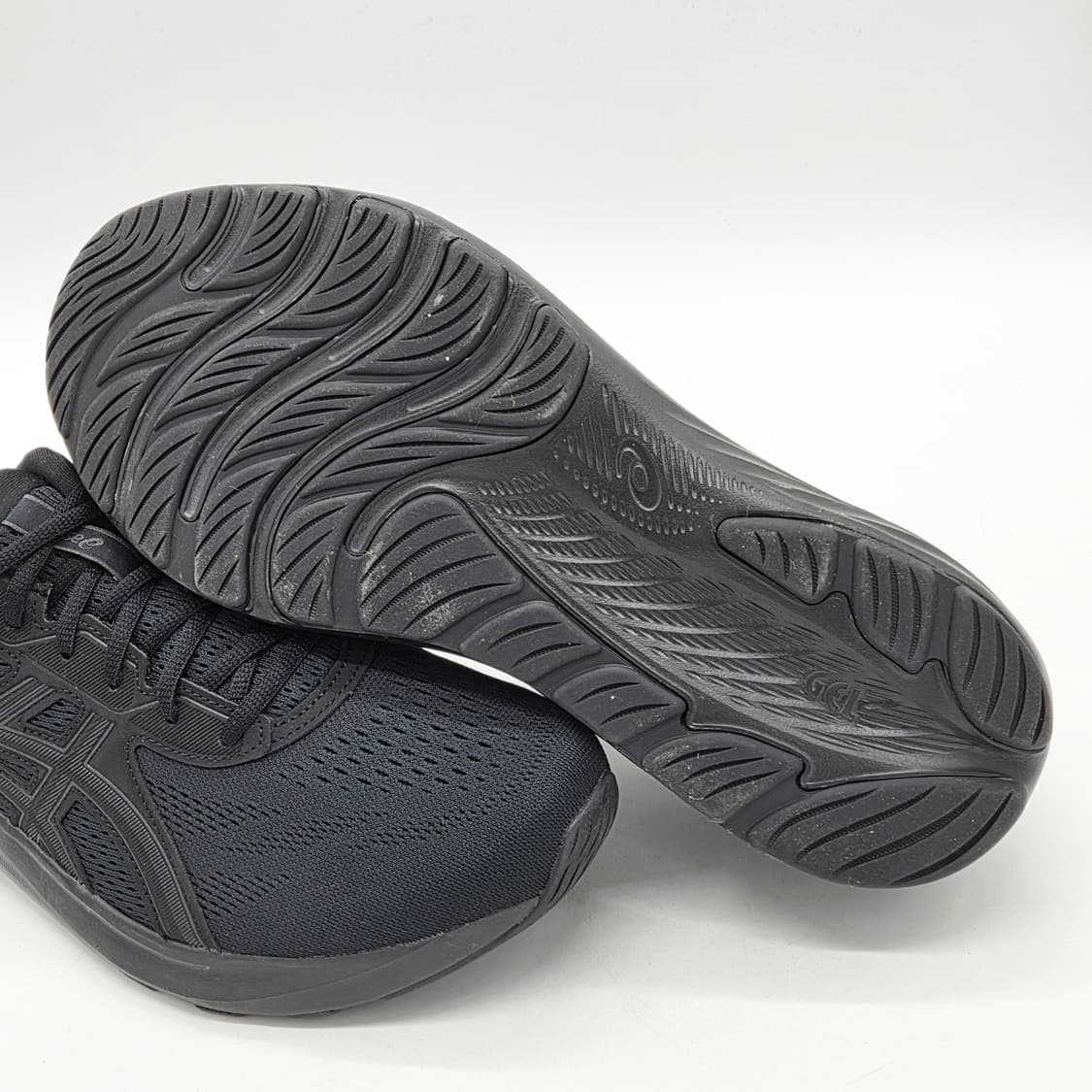 아식스 젤 컨텐드 9 블랙 그라파이트 그레이 (300 4E) 상품이미지3